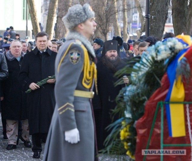 В Харькове Януковича перепутали с Ющенко