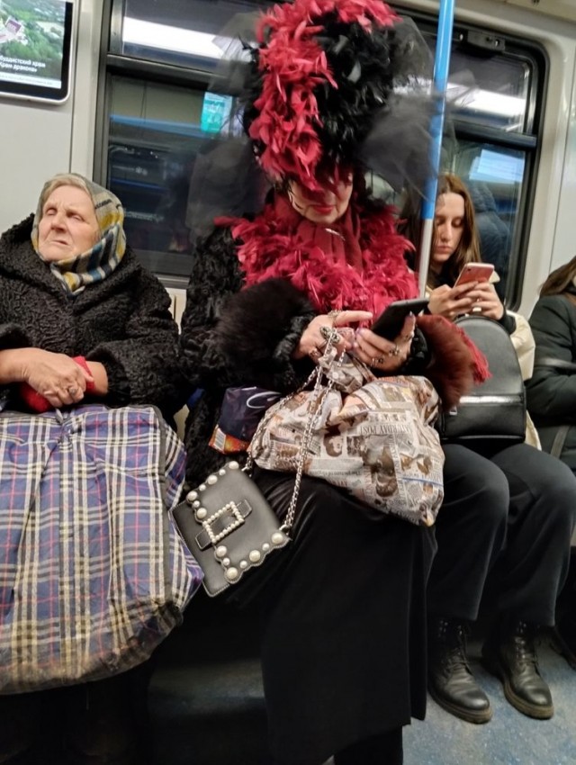 Модники из российского метрополитена