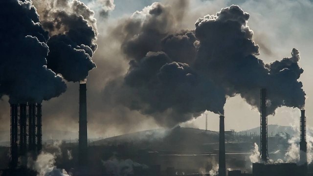 Из-за загрязнения воздуха за 40 лет преждевременно умерли 135 млн человек