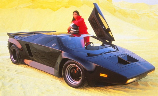 Vector W8 и другие. Редких суперкаров фотопост.
