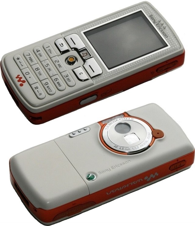 Вспомним 2005 год. 20 лет красавчику, а он все так же неотразим