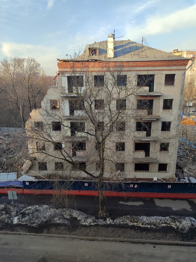 А давайте накидаем вид из своего окна