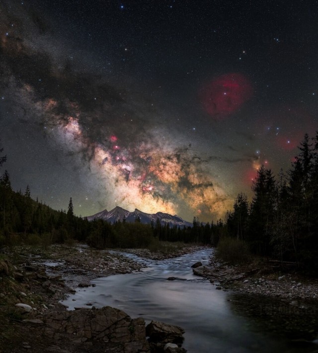 Лучшие снимки Млечного Пути по итогам конкурса Milky Way Photographer of the Year 2026.