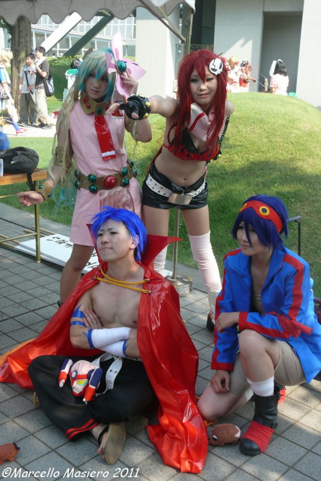Девчонки с 80 Comiket'a ! (ну и немного парней)