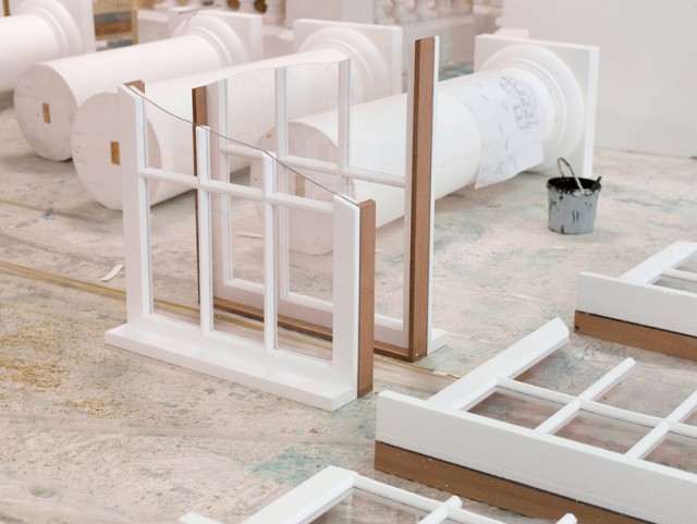 Как висит этот дом?