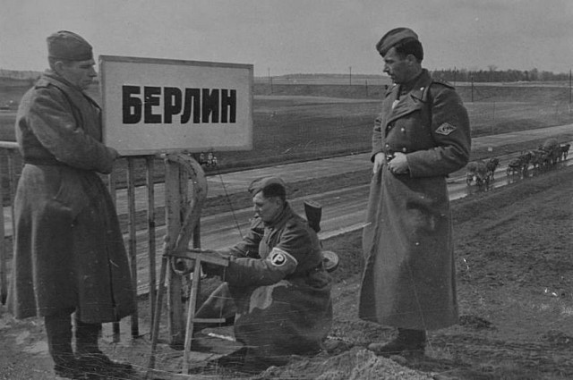 16 апреля 1945 года началась Берлинская наступательная операция советских войск