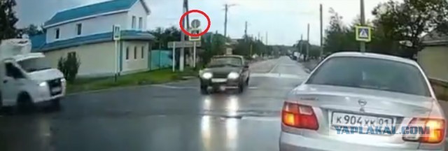 На ровном месте в замес из 4-рех машин