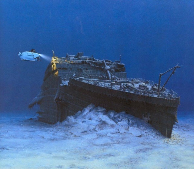 Туристическая подводная лодка пропала возле места крушения "Титаника", идут масштабные поиски