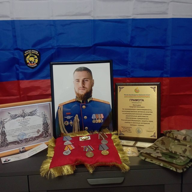 В Нижегородской области девушка внезапно полюбила своего погибшего на СВО мужа и требует денег.