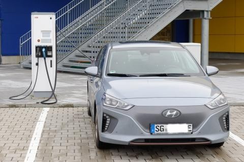 Новый скандал: электромобили лгут о расходе топлива гораздо больше, чем бензиновые модели