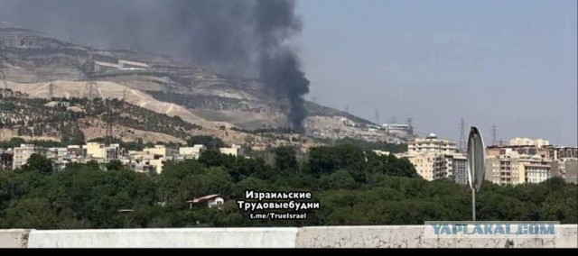 Вид из самолета: момент запуска баллистических ракет