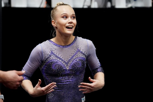 Россиянка Ангелина Мельникова стала трехкратной чемпионкой мира по спортивной гимнастике