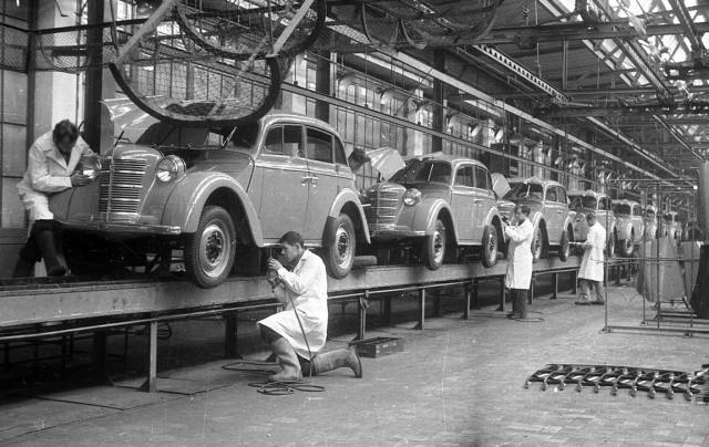 Принципиальная разница между технологией сборки автомобилей Opel Kadett и "Москвич"