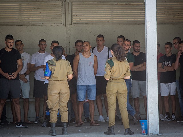 К важным новостям: в ЦАХАЛ призывникам больше не будут ощупывать мошонку