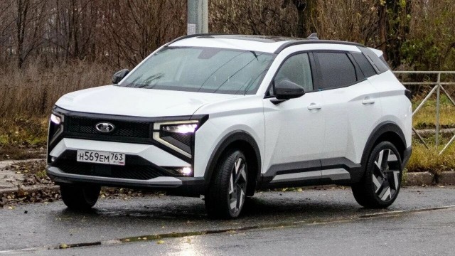 Производство Lada Azimut стартует в сентябре 2026. По плану в 2026 выпустят несколько тысяч авто, а 2027 свыше 20 тысяч авто