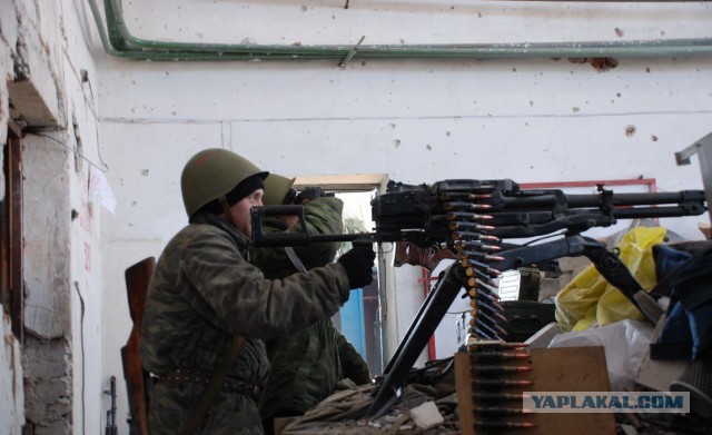 Зачистка аэропорта от войск украинских ВС