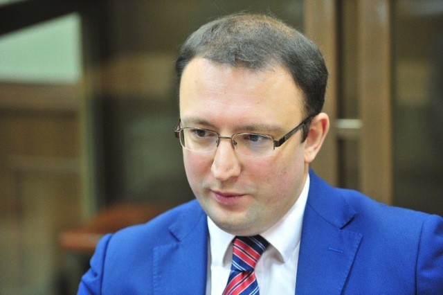 СК спустя год закрыл уголовное дело пресс-секретаря Роскомнадзора Ампелонского