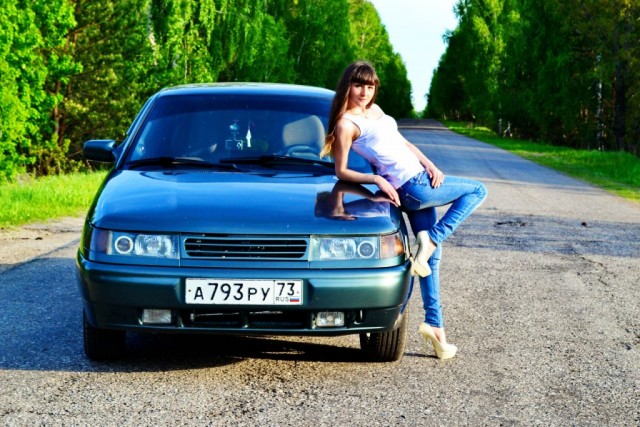 Ленка, давай фоткай быстрее, я же позирую