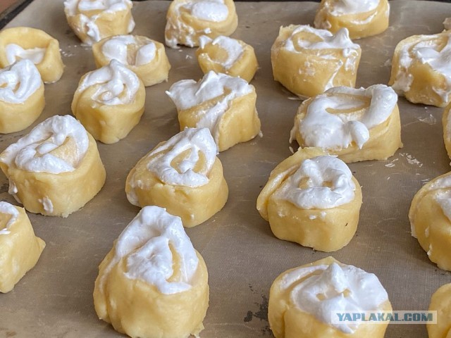 #ЯПовар. Печеньки-«улитки» с плавненым сырком