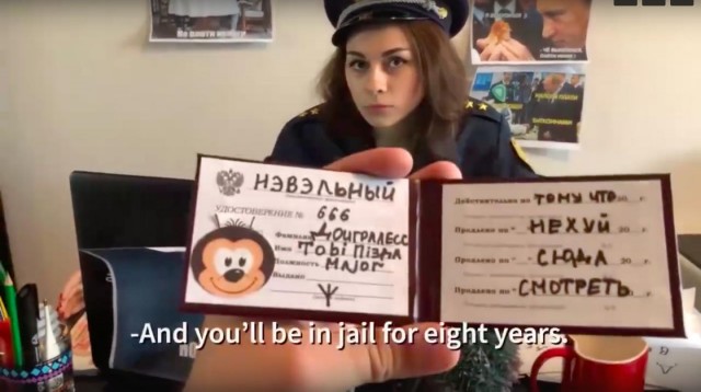 Российская порноактриса Анастасия Солодкова вызвала волну гнева сторонников президента после подписи очередной фотографии