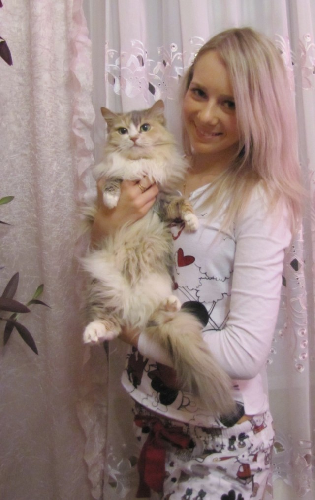 Девушки котовторника