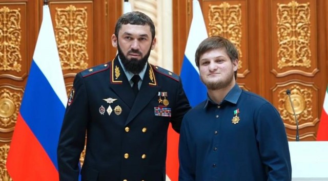 Ахмат, Эли и Адам Кадыровы награждены орденом «Даймехкан Сий»