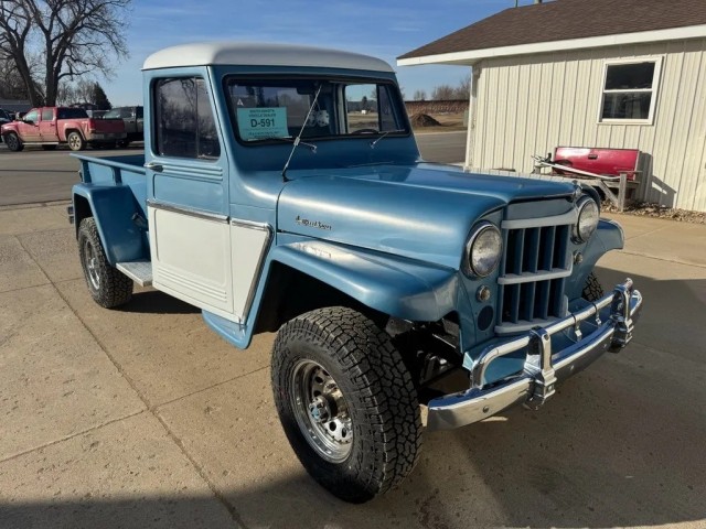 Willys Jeepster. Забавного автомобиля пост