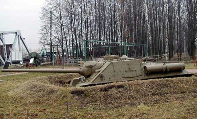 Су-100 остается на вооружении!