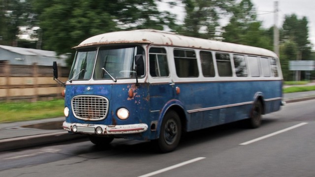 На случай зомби-апокалипсиса: тест-драйв автобуса Skoda 706 RTO