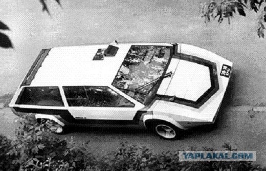 В СССР человек желал Lamborghini Countach, фото