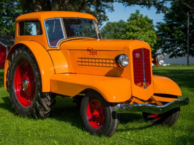 Трактор, который хотел быть автомобилем: Minneapolis-Moline UDLX Comfortractor (1938)