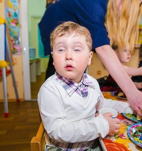 Помните того негритенка? Вот вам ариец)