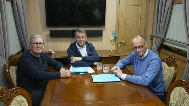 Рютте заявил о разговоре с украинской собакой Патроном