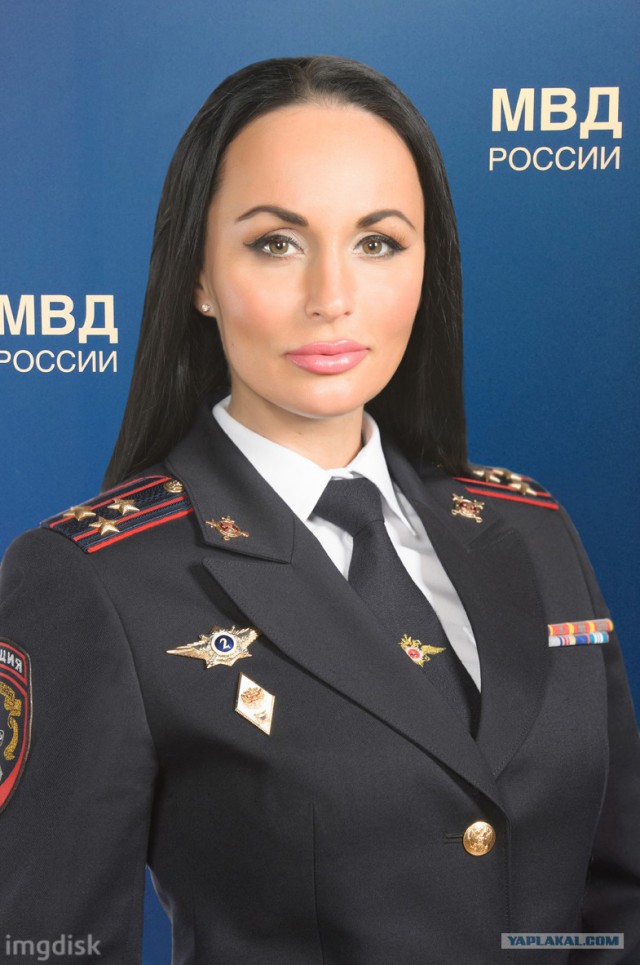 Как-то летом на рассвете Заглянул в соседний сад (с)