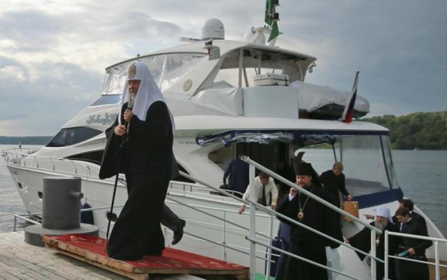"Никто нас не создавал. Это тупой замысел"