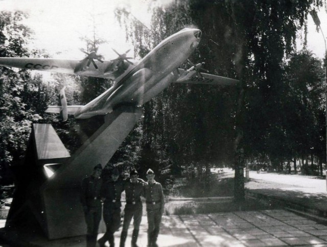 Cамый большой в мире турбовинтовой самолёт - Ан-22 "Антей" | Тверь, Мигалово
