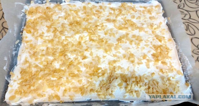 Рулет меренговый