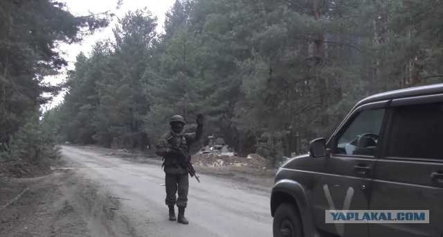 Российские десантники встали на блокпостах в Киевской области