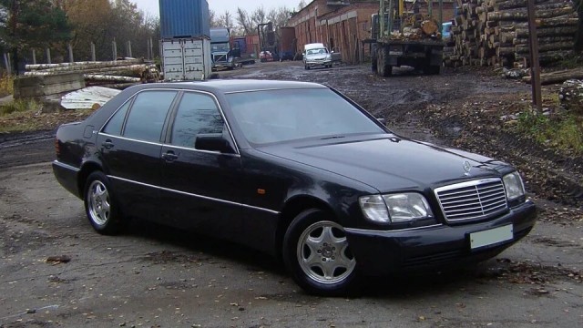 40 лет Mercedes-Benz 190