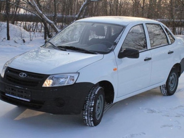 В Японии представлена новейшая Toyota Corolla за $15 700 (1,3 млн. рублей)