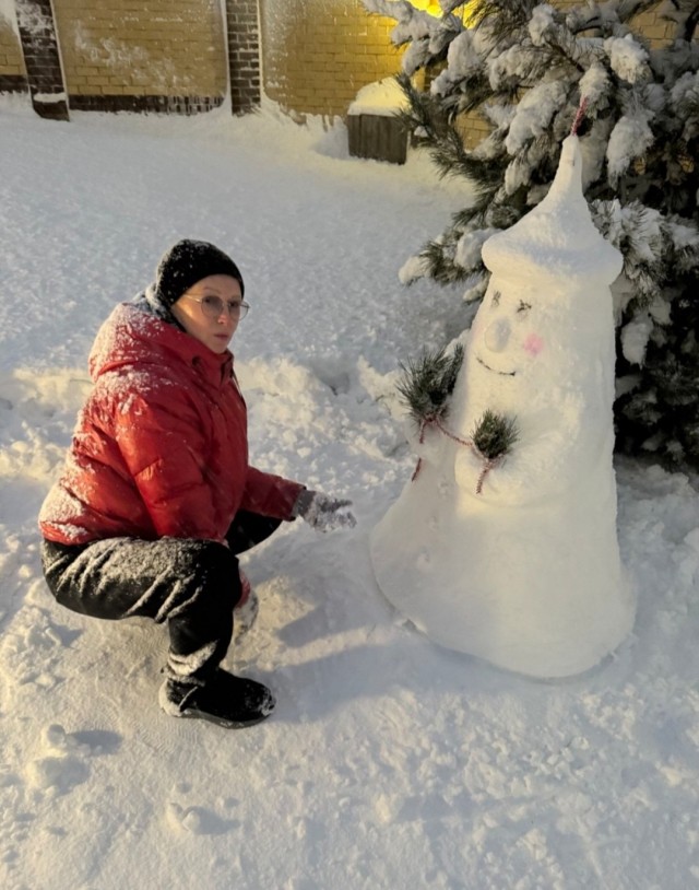 Мой первый самостоятельно-слепленный снеговик