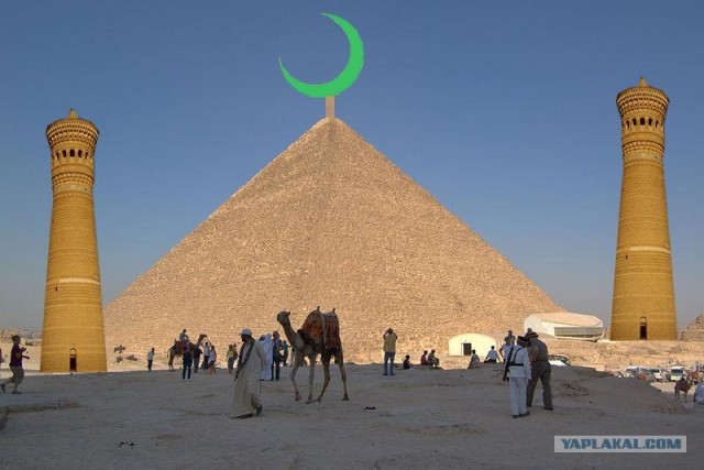 В Египте исламисты предложили снести пирамиды