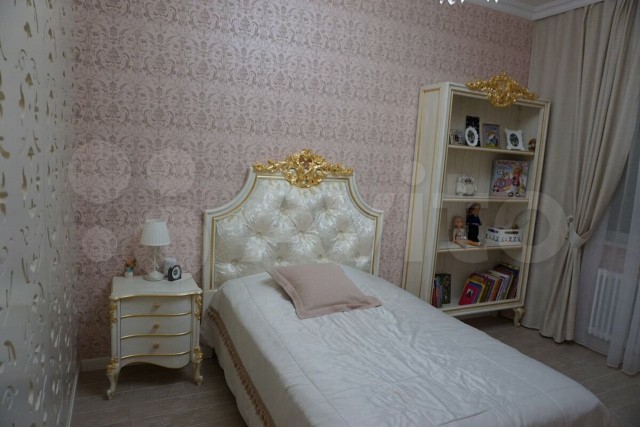 Так жить нельзя: нефтяников Сургута завалило золотом