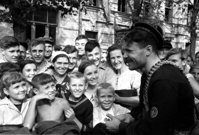 История разных эпох в фотографиях