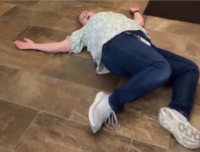 Оригинальная реклама Берлинской библиотеки