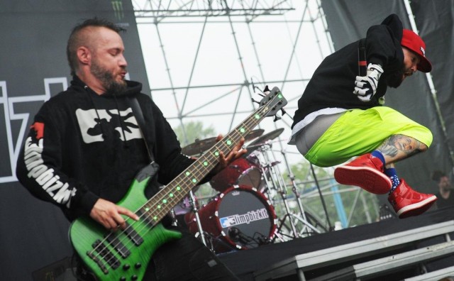Умер бас-гитарист Сэм Риверс — сооснователь группы Limp Bizkit. Ему было 48 лет.