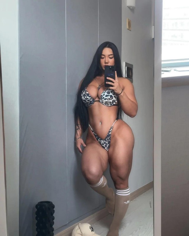 Модель-красотка из Южной Кореи