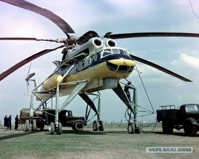 В-12 — вертолёт стратегического назначения СССР