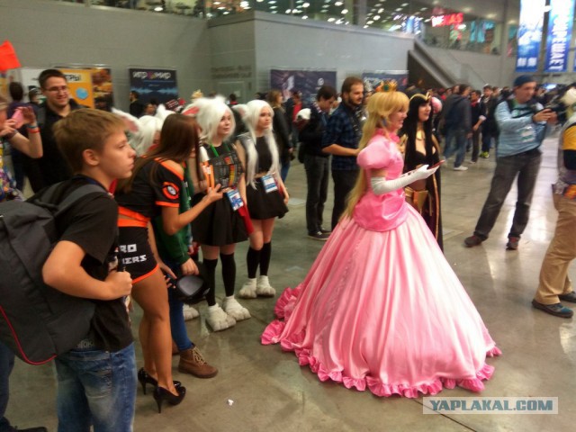 Игромир и Comic Con 2016. Красивые девушки, косплей, новинки