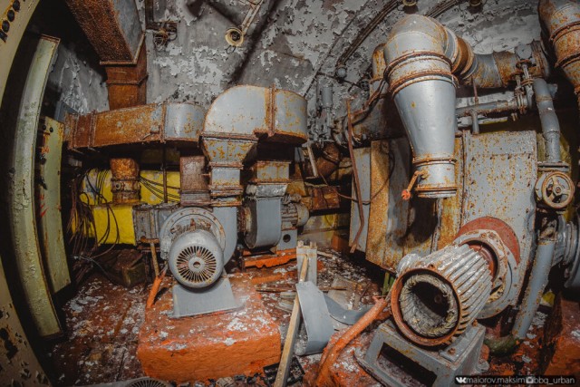 Обычный сарай посреди тундры оказался спуском в оставленный военными «засекреченный» бункер